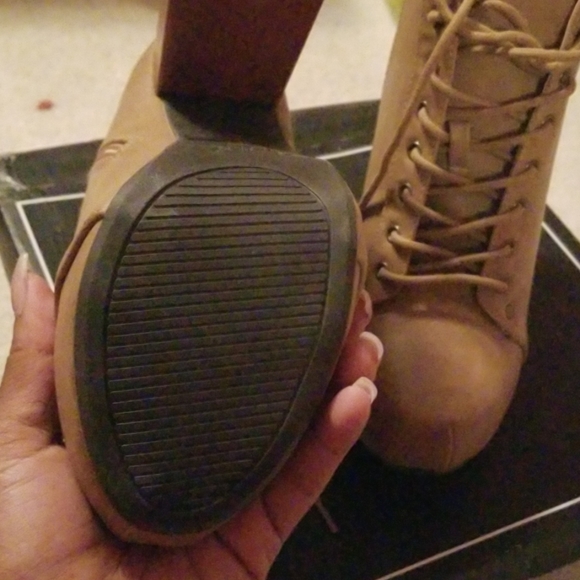 Booties - Picture 3 of 4